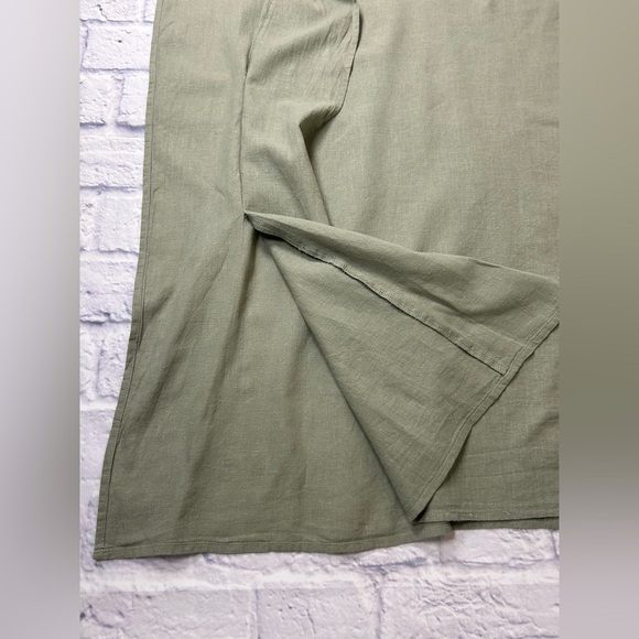 Universal Thread Sage Green Linen Short Sleeve Top. Size Medium. - Picture 6 of 8
